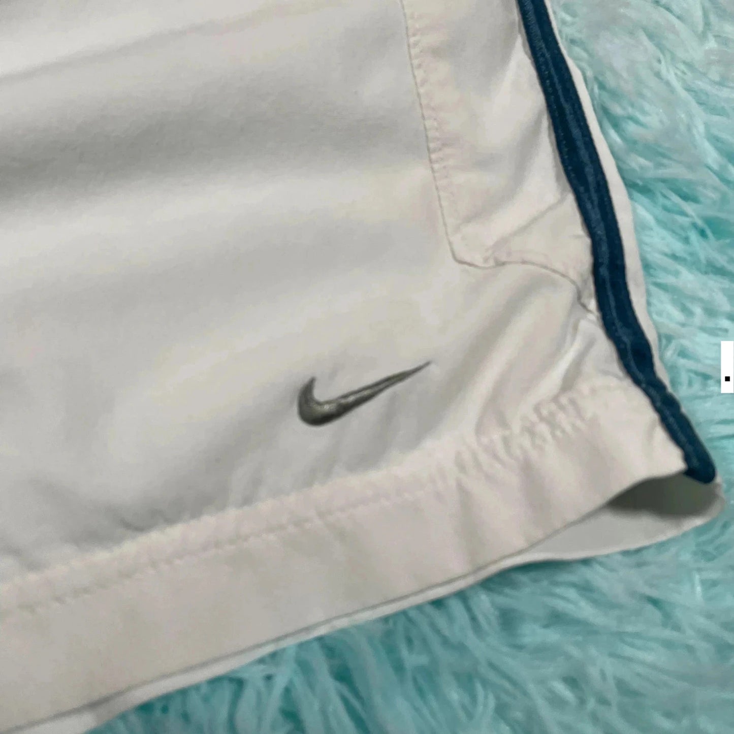 Vintage 00s White Nike Running Shorts - Large