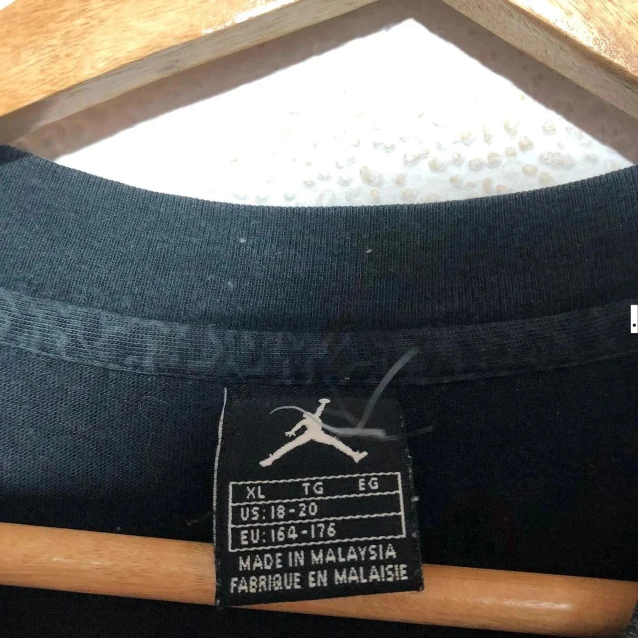 Vintage Grey & Black Nike Jordan T Shirt - XL