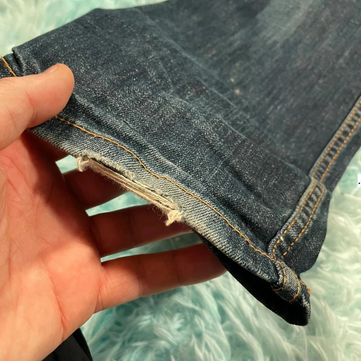 Navy Levi’s 511 Jeans Slim Straight Leg - 33W 32L