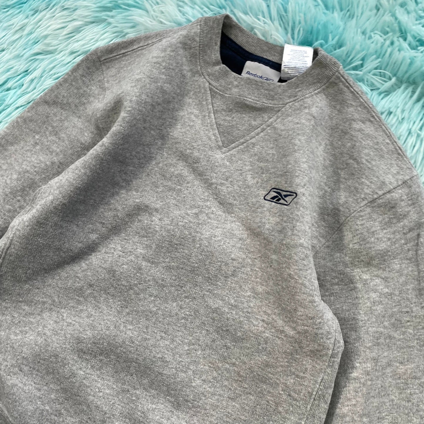 Vintage 00s Grey Reebok Sweatshirt - Size 10