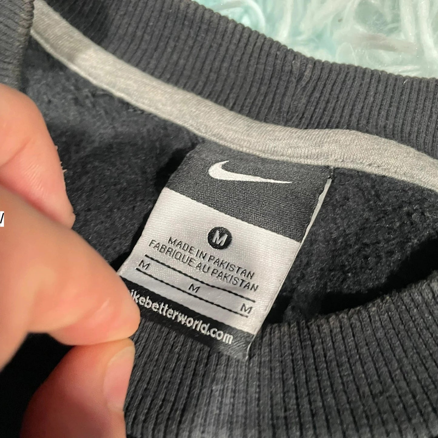 Vintage Black Nike Sweatshirt - Medium