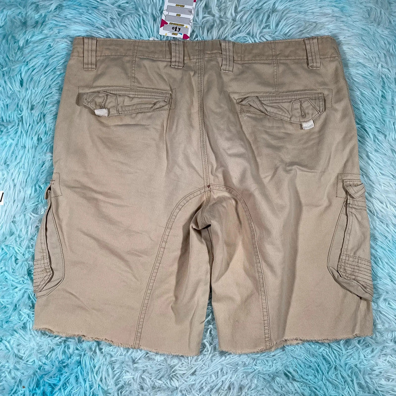 Vintage 00s Beige Cargo Shorts - 36W