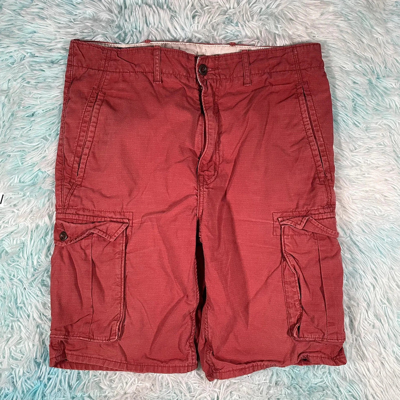 Vintage Red Levi’s Cargo Shorts - 32W