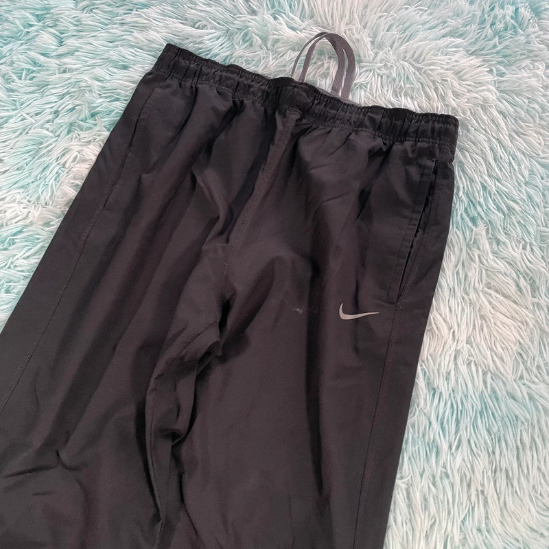 Black Nike Tracksuit Bottoms - XL