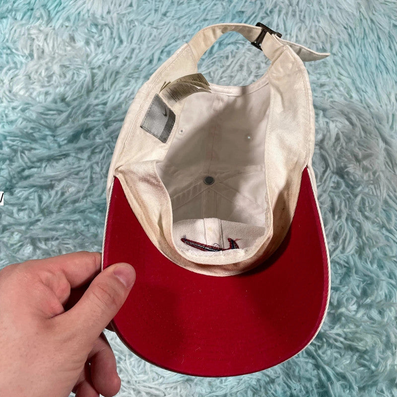 Vintage 00s White & Navy Nike Cap