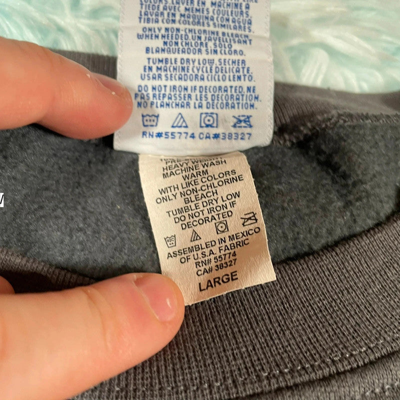 Vintage 00s Grey Aston Martin DB4 Graphic Sweatshirt - Large