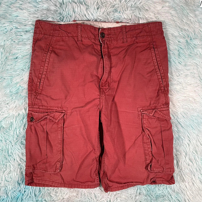 Vintage Red Levi’s Cargo Shorts - 32W