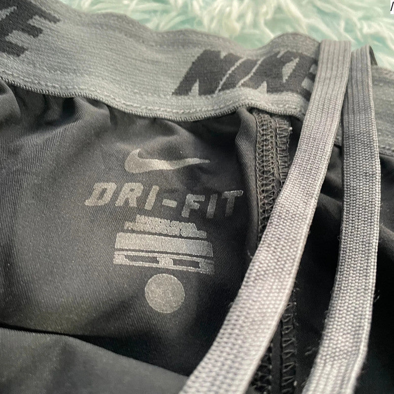 Black Nike Tracksuit Bottoms - XL