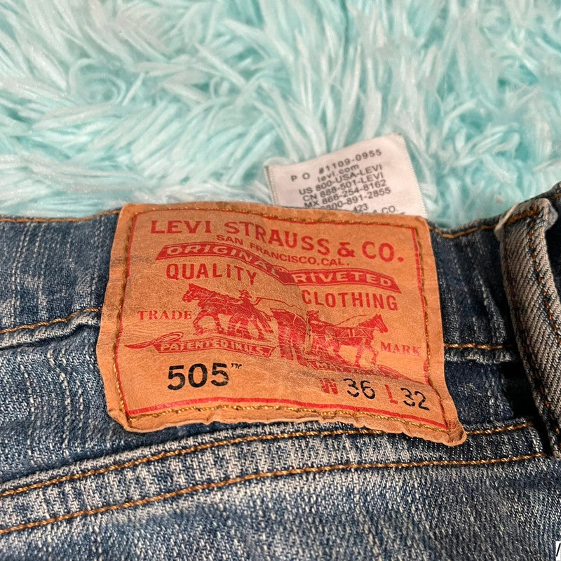 Vintage Levi’s 505 Jeans Straight Leg Bleach Dyed - 36W 32L