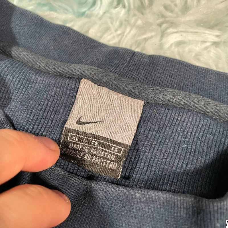Vintage 00s Navy Nike Sweatshirt - XL