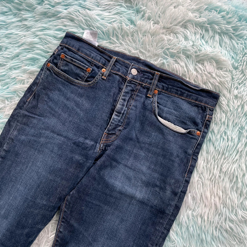 Blue Levi’s 502 Jeans Straight Leg - W32 L32