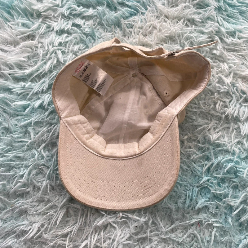 Beige iets frans Cap Urban Outfitters