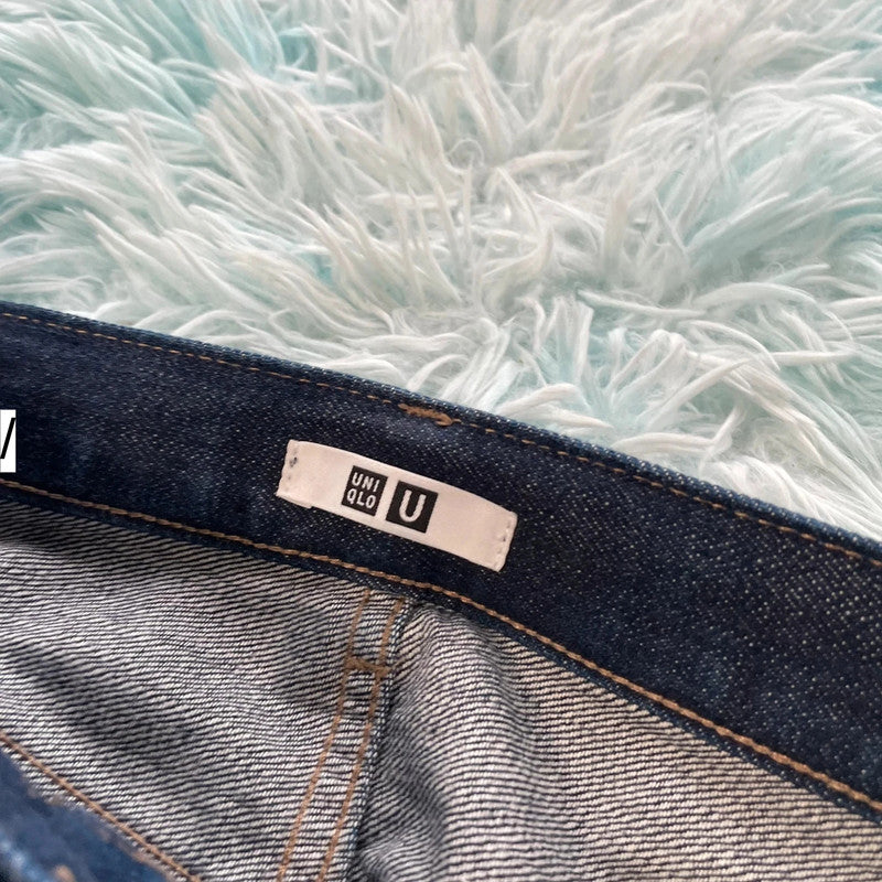 Navy Uniqlo Selvedge Jeans Straight Leg - W33 32L