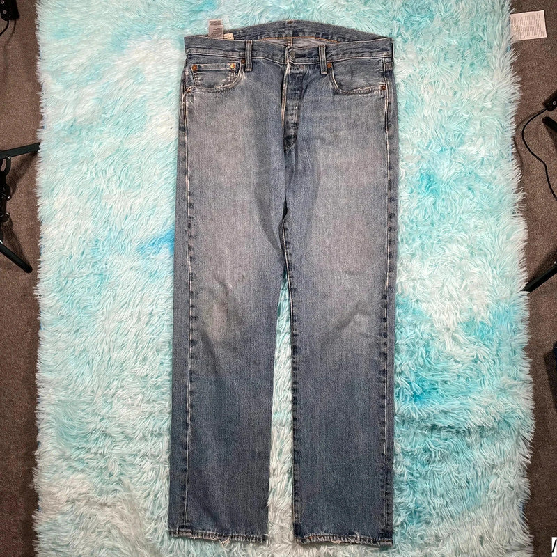 Blue Levi’s 501 Jeans Straight leg - 34W 32L