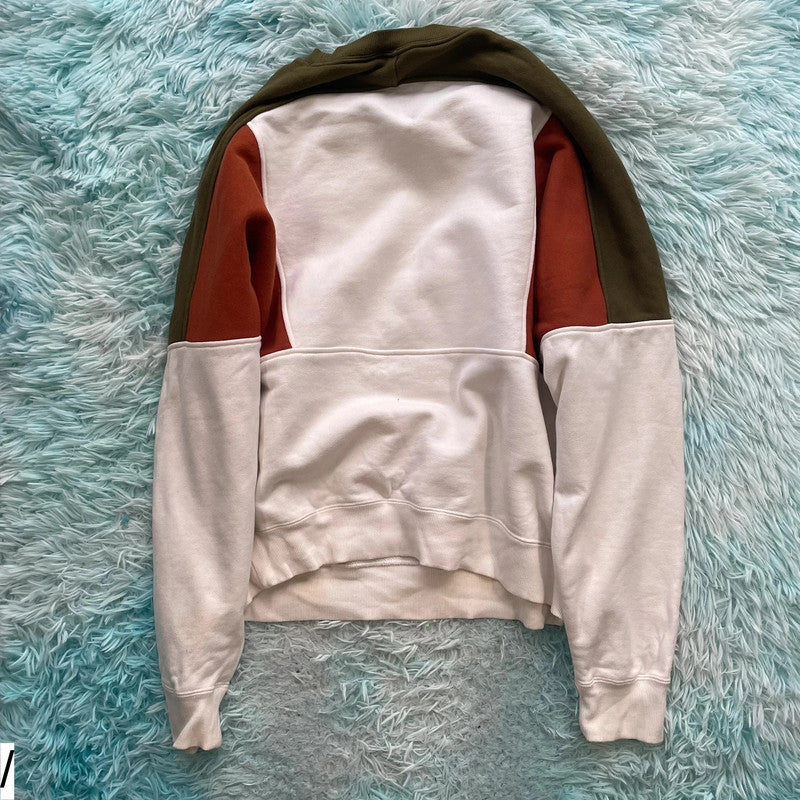 Retro White Nike Sweatshirt - Medium