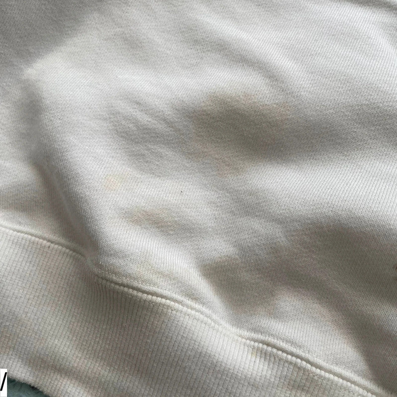 Retro White Nike Sweatshirt - Medium
