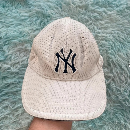 White New York Yankees Cap New Era