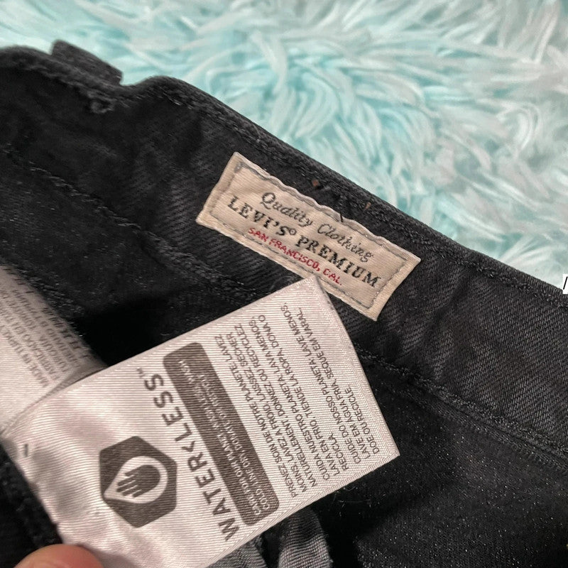 Black Levi’s 501 Jeans Premium Straight Leg - 28W 28L