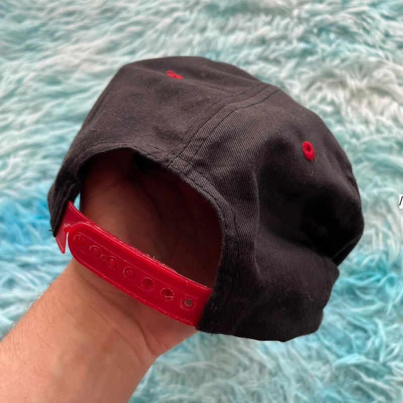 Vintage Black & Red Chicago Bulls NBA Cap
