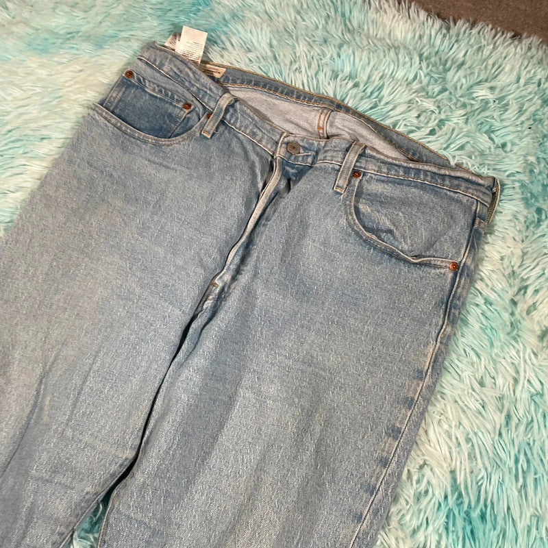 Light Blue Levi’s Jeans 501 Straight Leg - 34W 28L