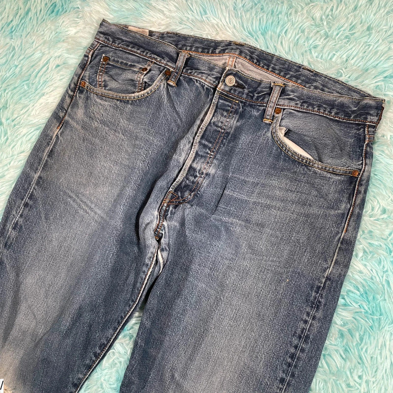Vintage Levi’s 501 Jeans Straight Leg - 38W 32L