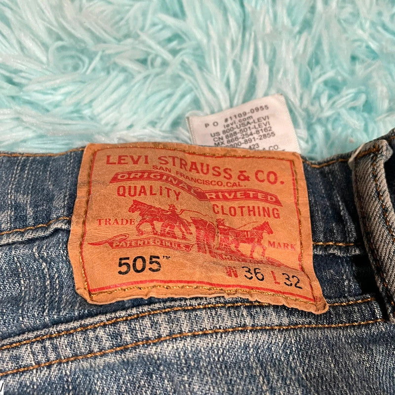 Vintage Levi’s 505 Jeans Straight Leg Bleach Dyed - 36W 32L