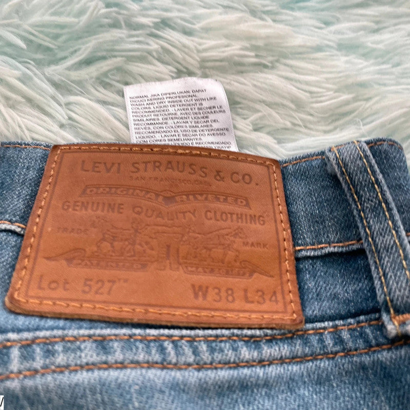 Blue Levi’s Jeans 527 Bootcut Premium - W38 L34