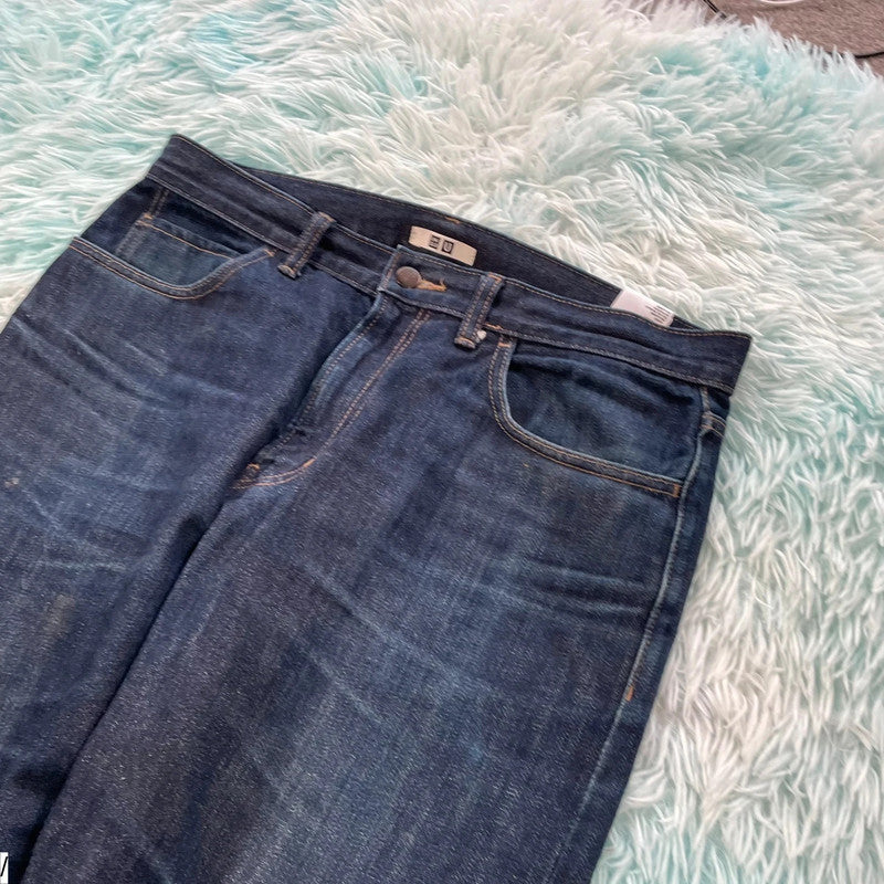 Navy Uniqlo Selvedge Jeans Straight Leg - W33 32L