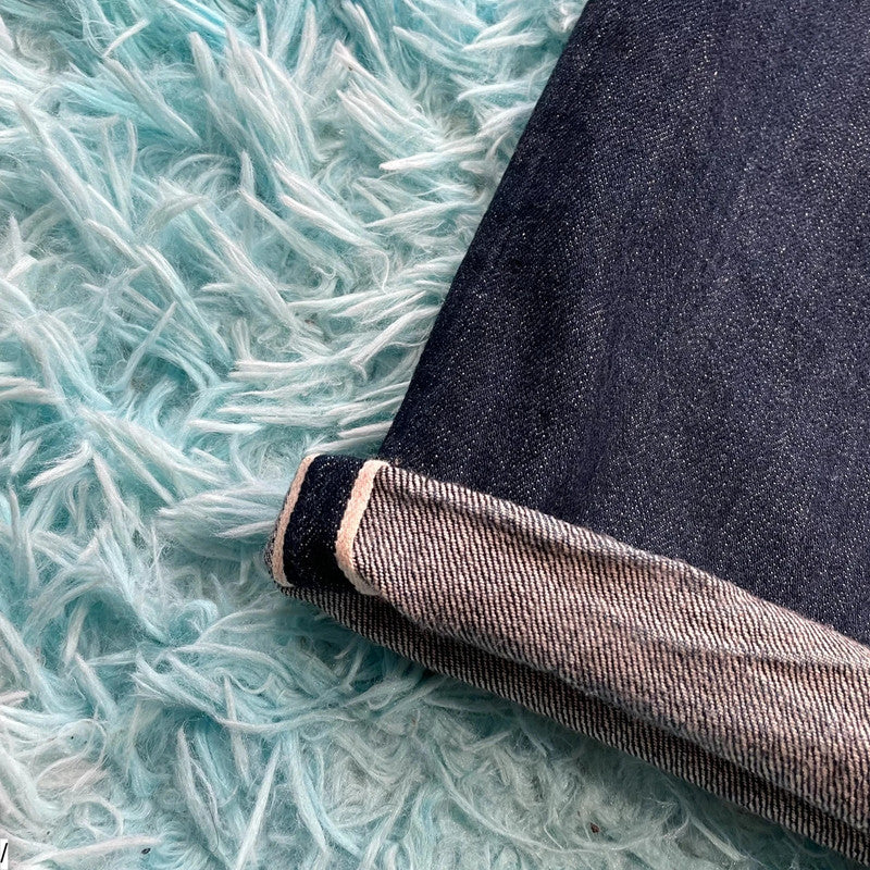 Navy Uniqlo Selvedge Jeans Straight Leg - W33 32L