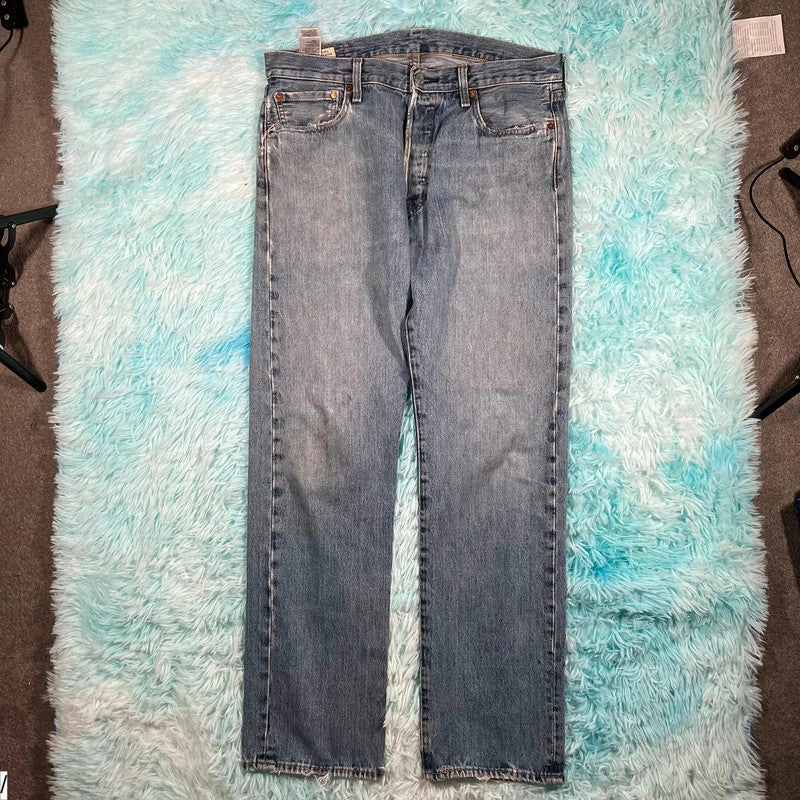 Blue Levi’s 501 Jeans Straight leg - 34W 32L