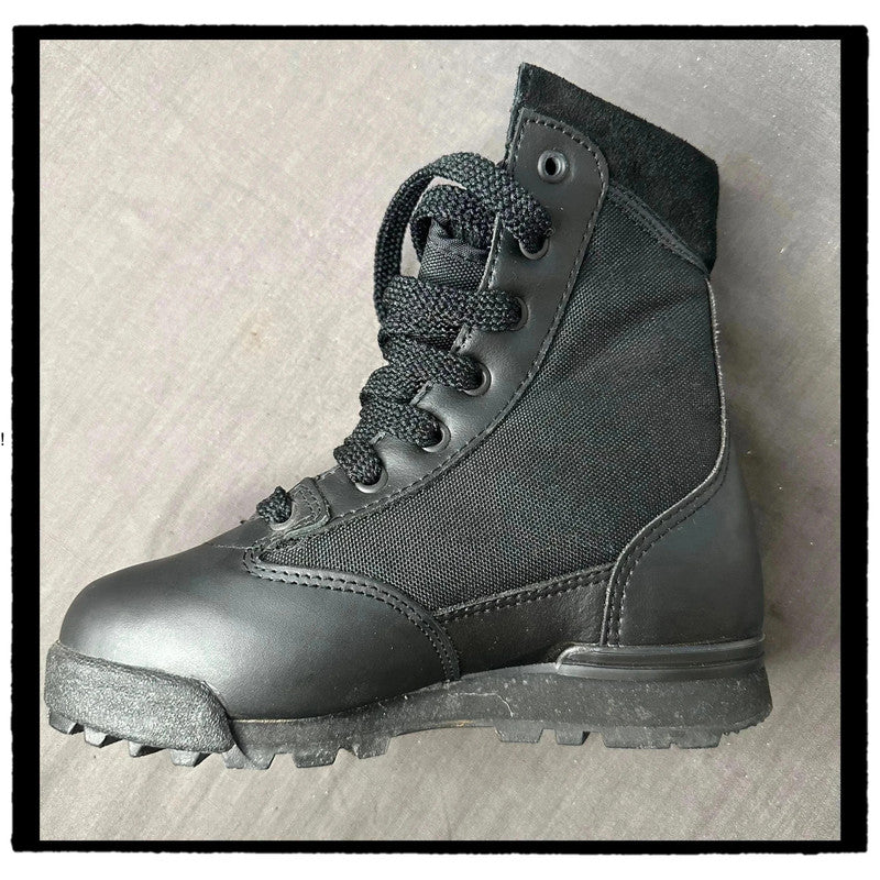 Vintage 90s Original Black Hi-Tec Magnum Workwear Boots Steelcap - UK2