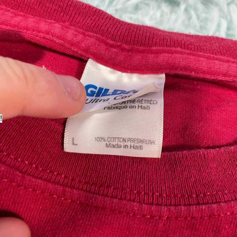 Vintage Red Tough & Fluffy Graphic T Shirt - Largw