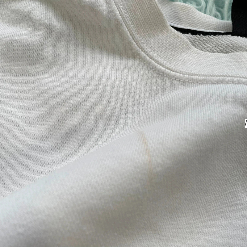 White Nike Sweatshirt Graphic - Large