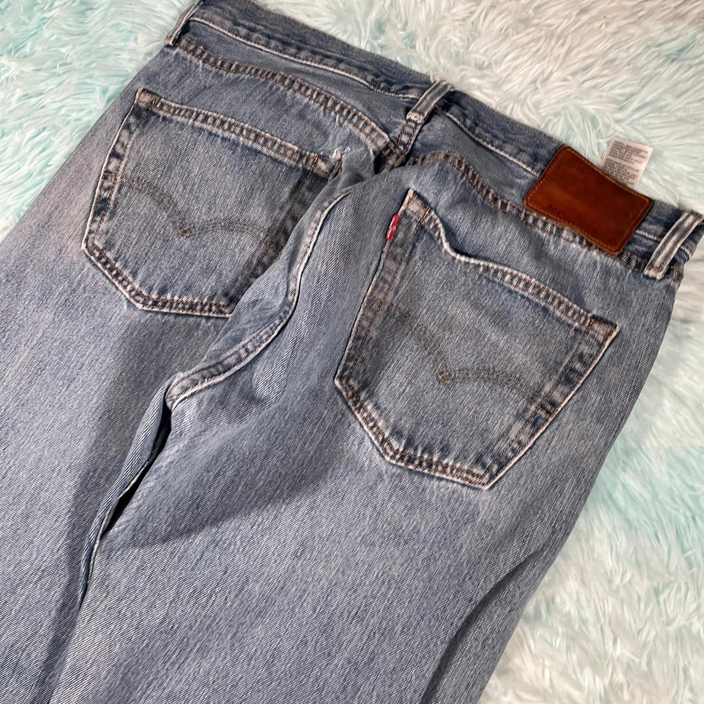 Blue Levi’s 501 Jeans Straight Leg - 34W 32L