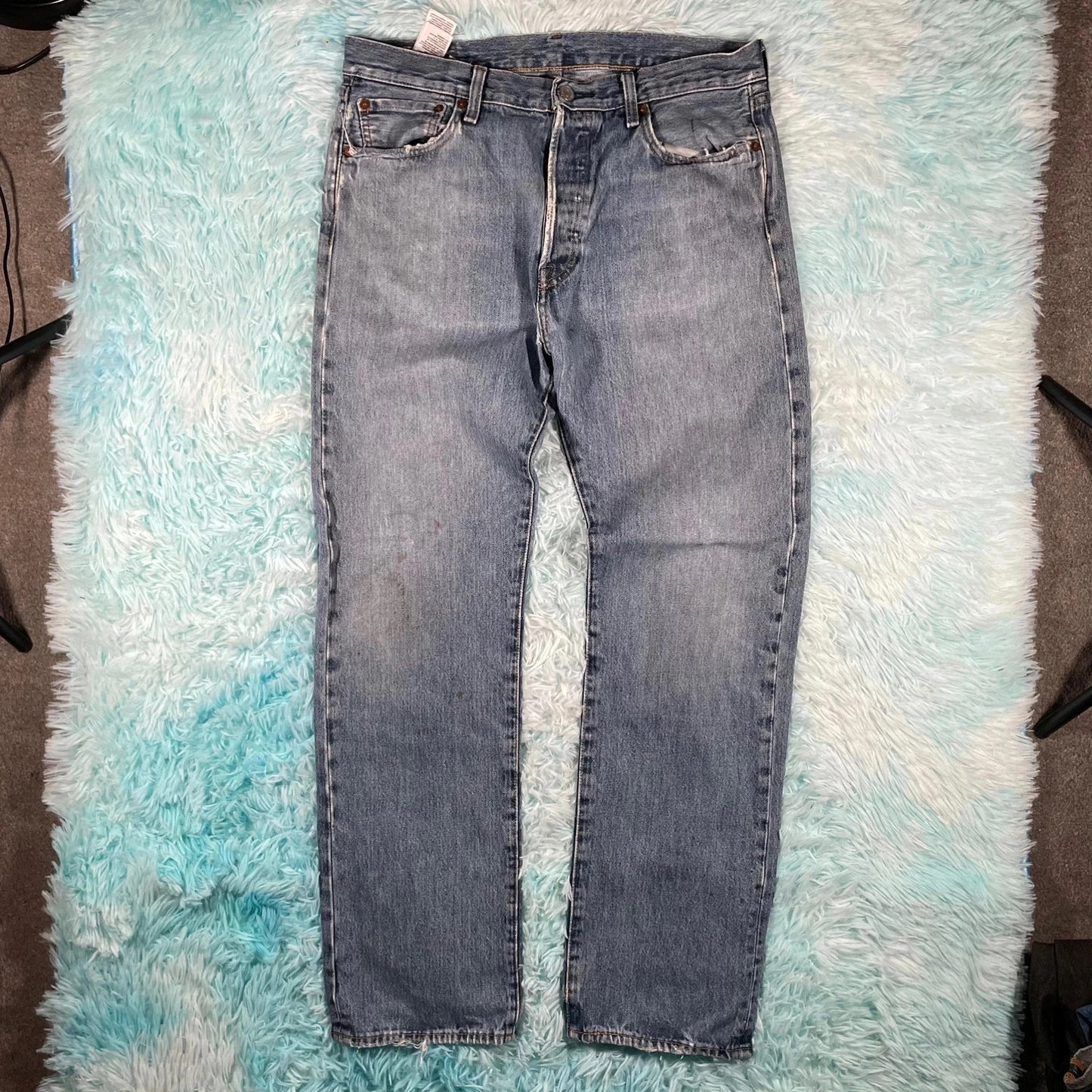 Blue Levi’s 501 Jeans Straight Leg - 34W 32L