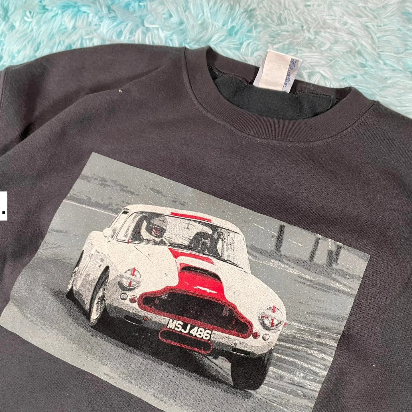 Vintage 00s Grey Aston Martin DB4 Graphic Sweatshirt - Large