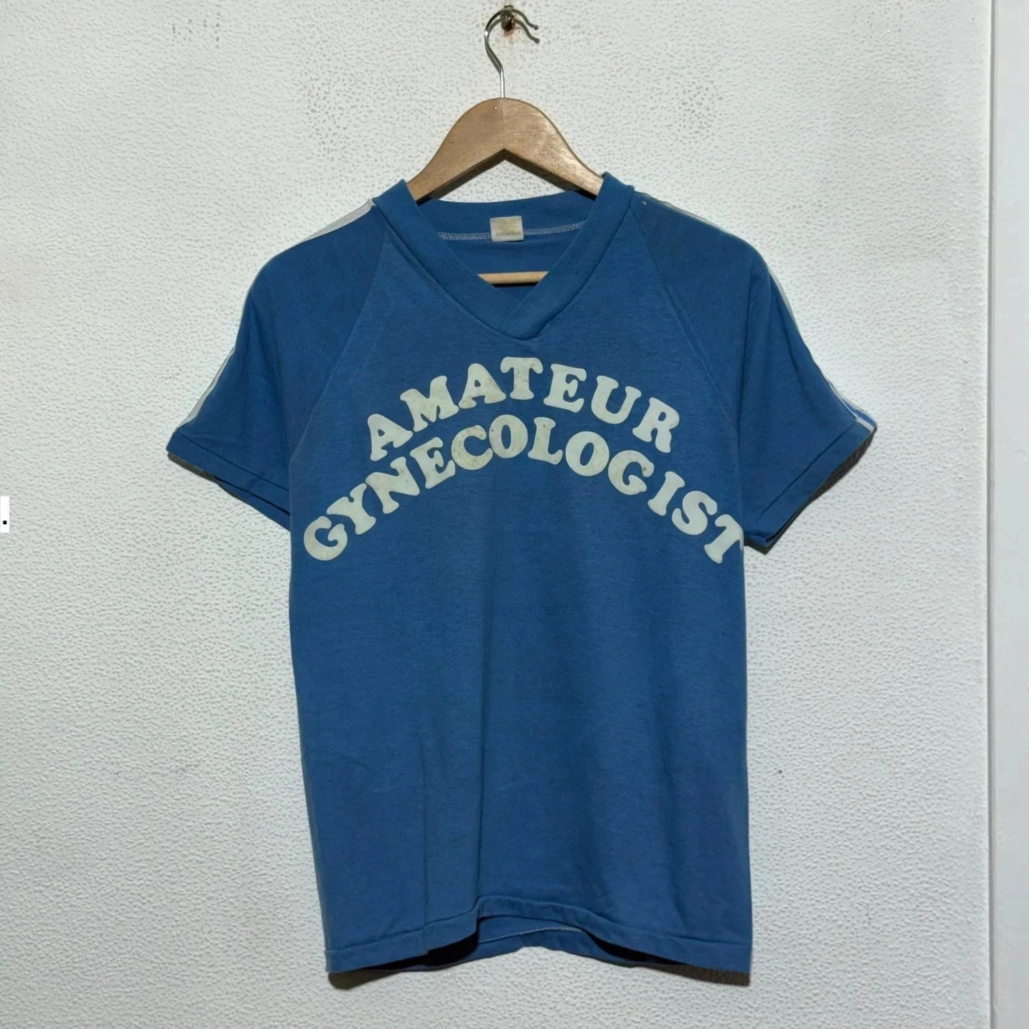 Vintage 70s Amateur Gynaecologist T Shirt - Medium