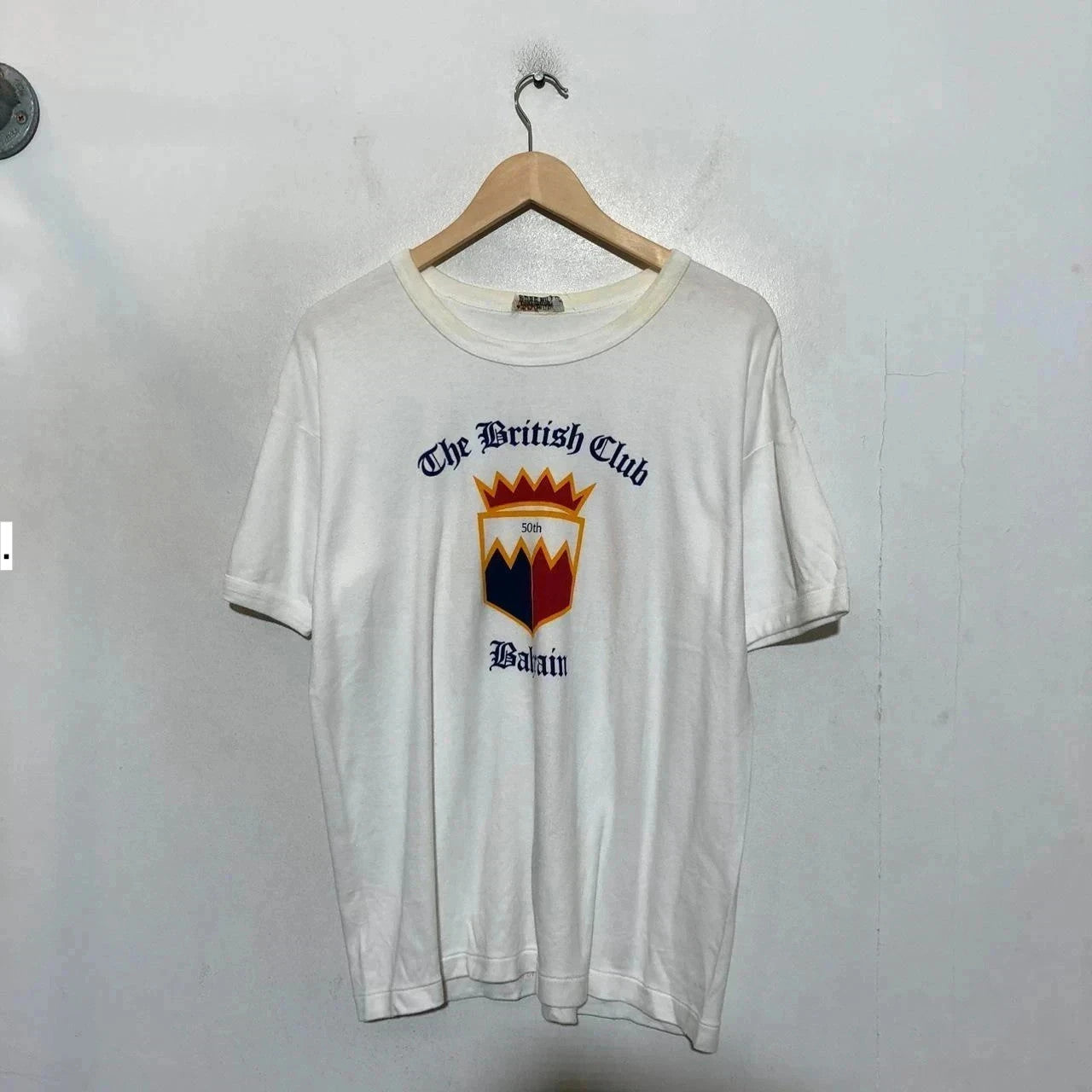 Vintage 80s 1985 The British Club Bahrain Graphic T Shirt - Large