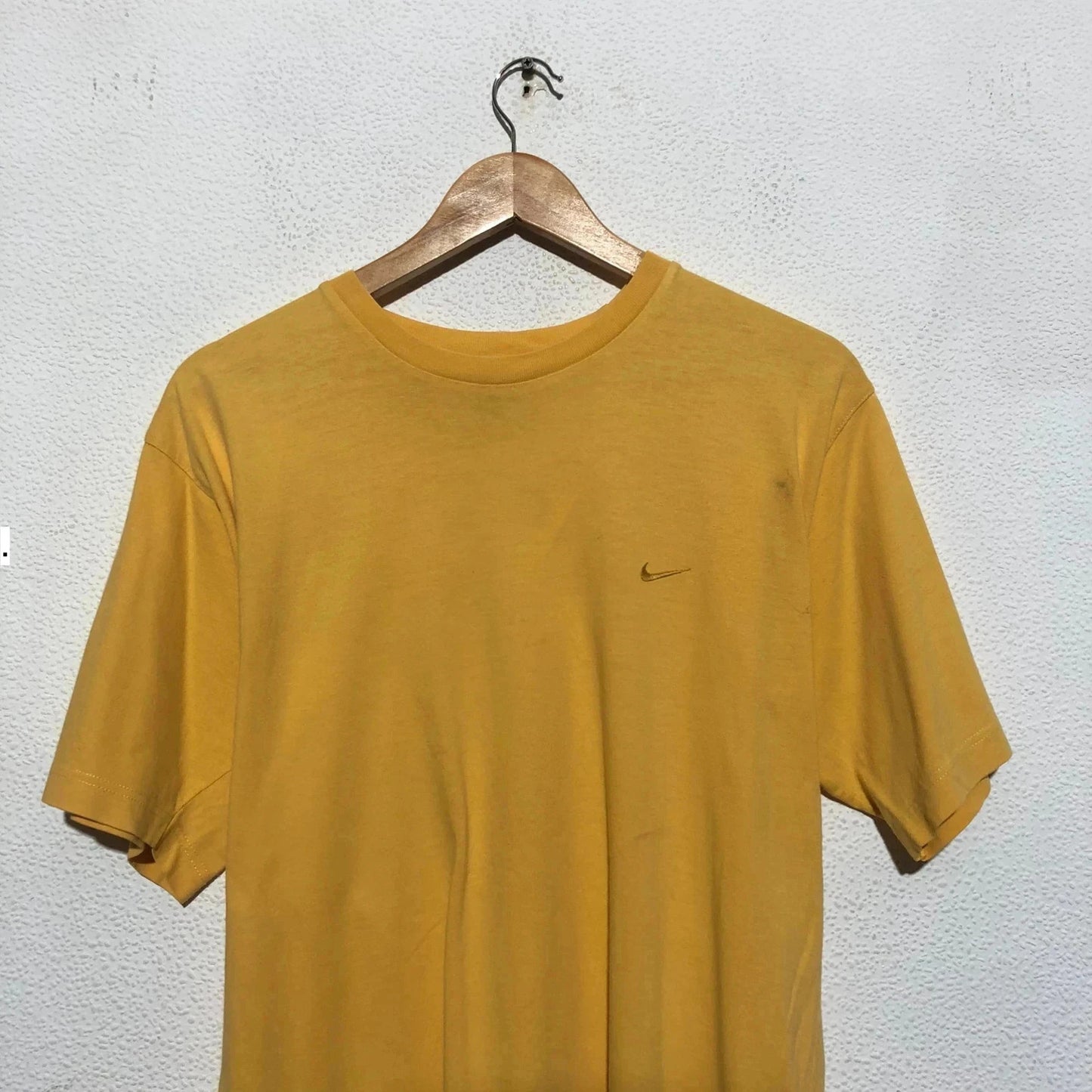 Vintage 90s Yellow Nike T Shirt Plain - Large
