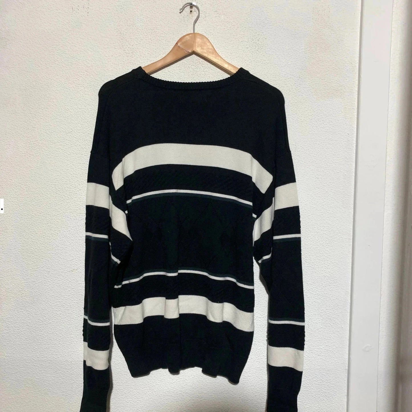 Black Striped Yardsale Knitted Jumper - Large