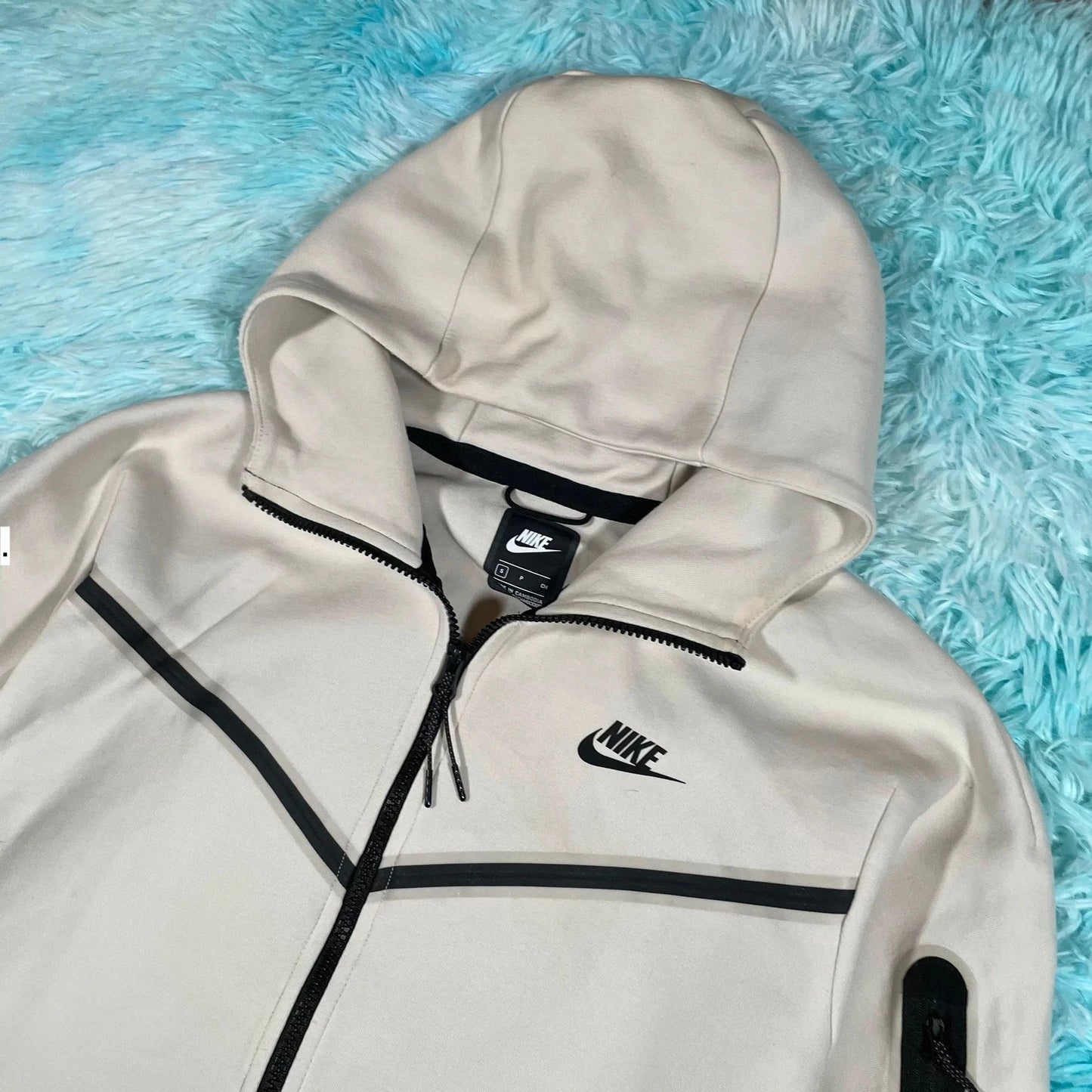 Cream Nike Tech Fleece Hoodie - Small