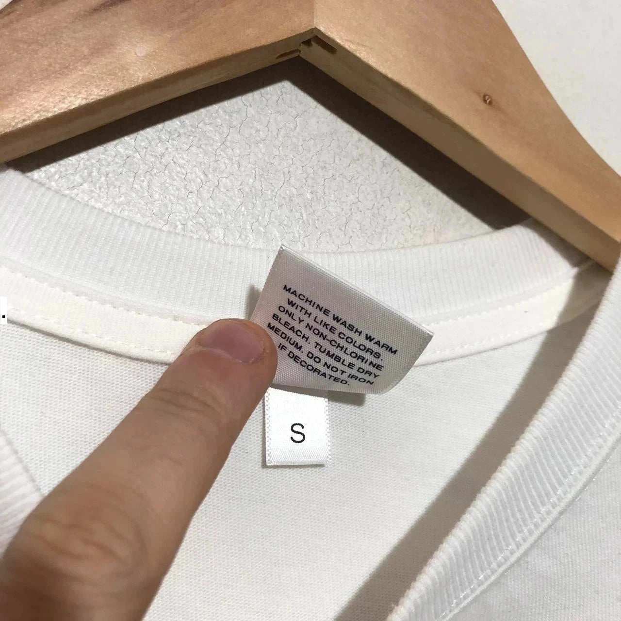 White Noah T Shirt Spellout - Small