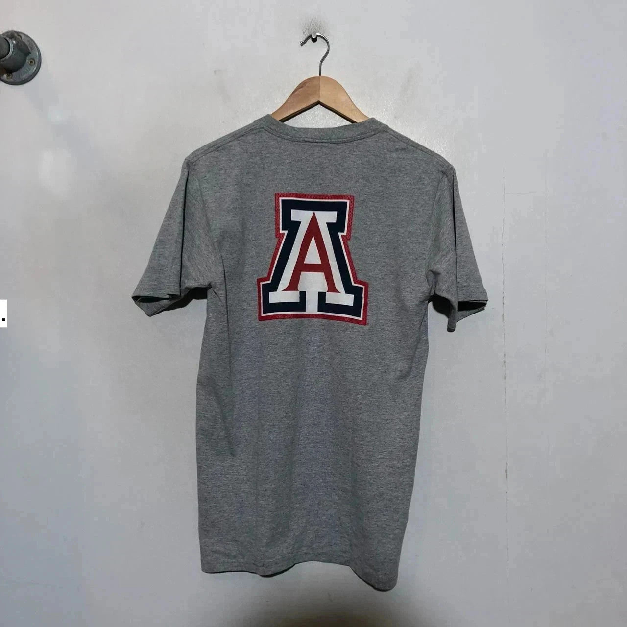 Vintage 90s Grey Nike T Shirt Arizona Wildcats Centre Swoosh - Small