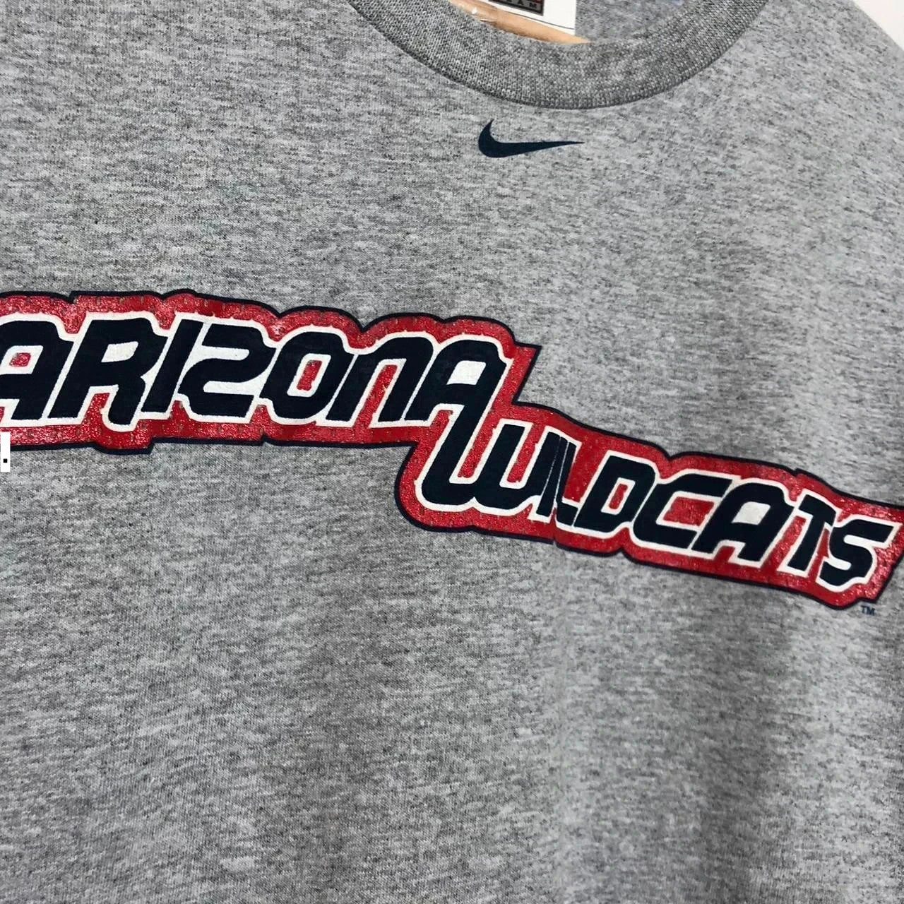 Vintage 90s Grey Nike T Shirt Arizona Wildcats Centre Swoosh - Small