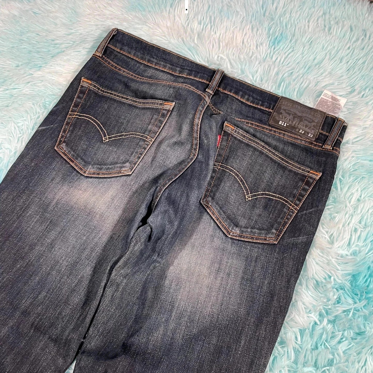 Navy Levi’s 511 Jeans Slim Straight Leg - 33W 32L