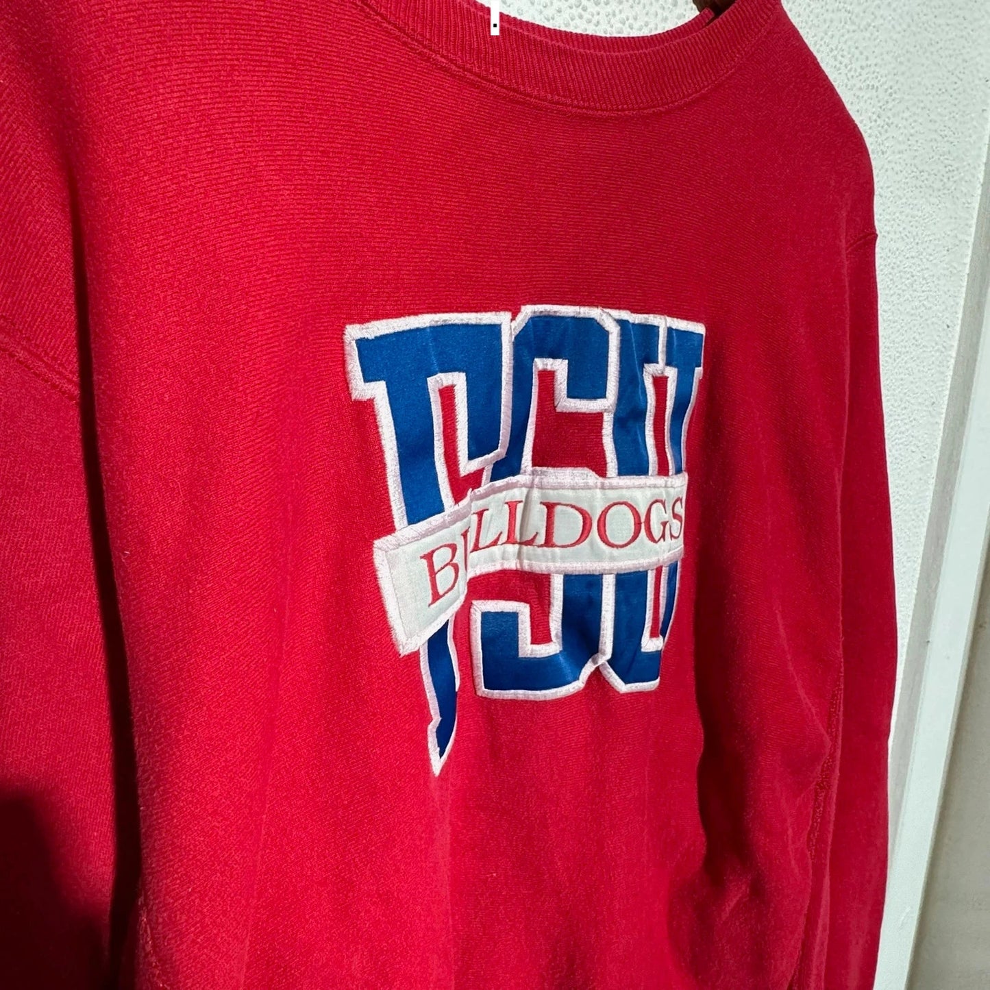 Vintage 90s Red Fresno Bulldogs Sweatshirt US College - Large