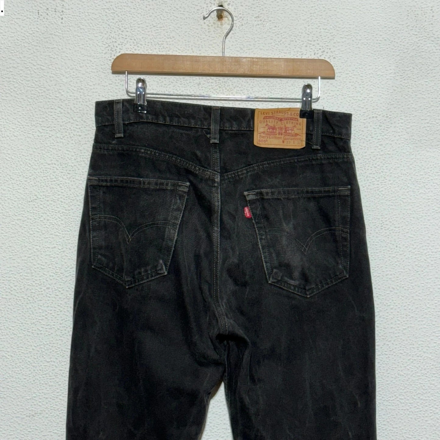 Vintage 90s Black Levi’s 505 Jeans Straight Baggy - W33 L32