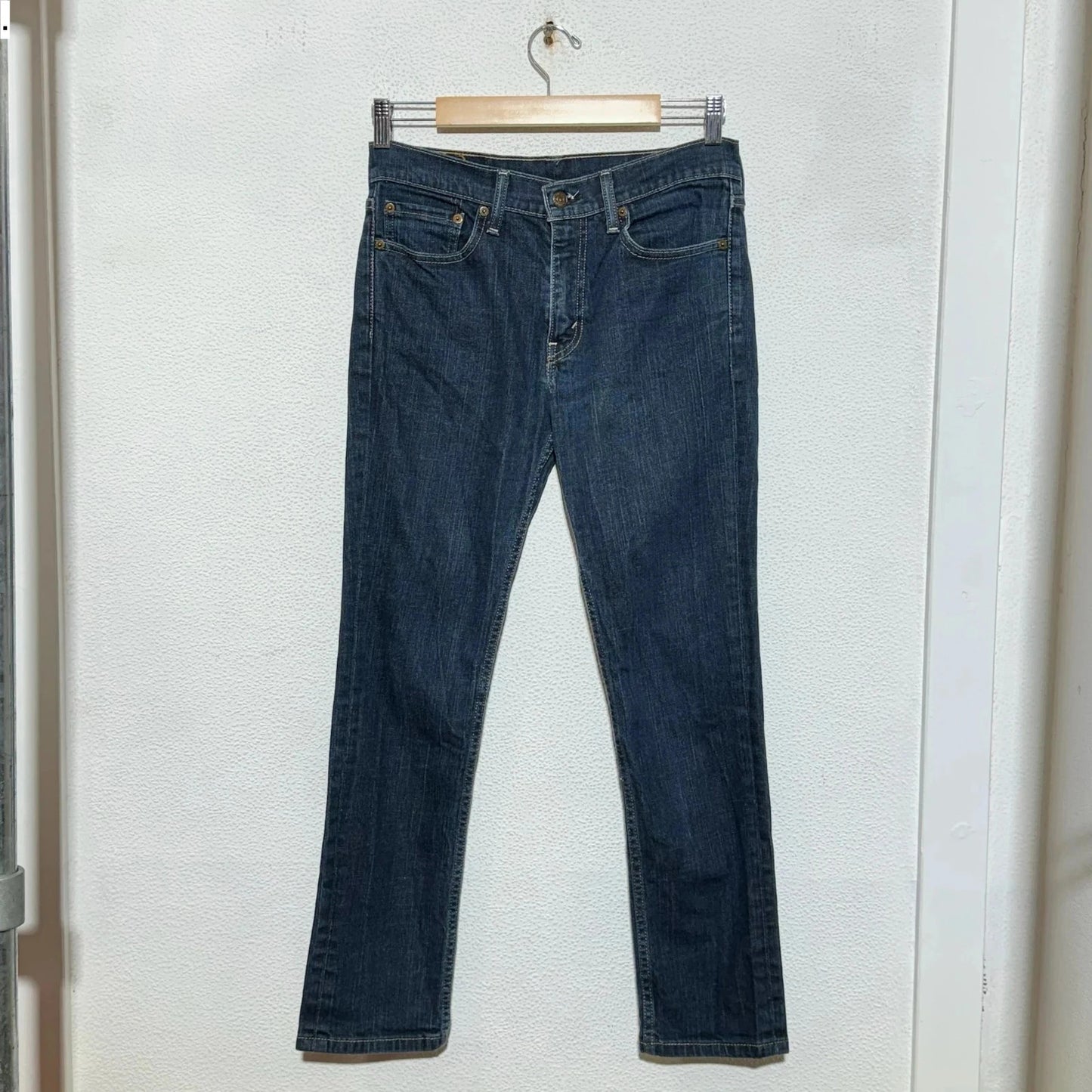 Blue Levi’s 511 Jeans Slim Straight Leg - 32W 32L