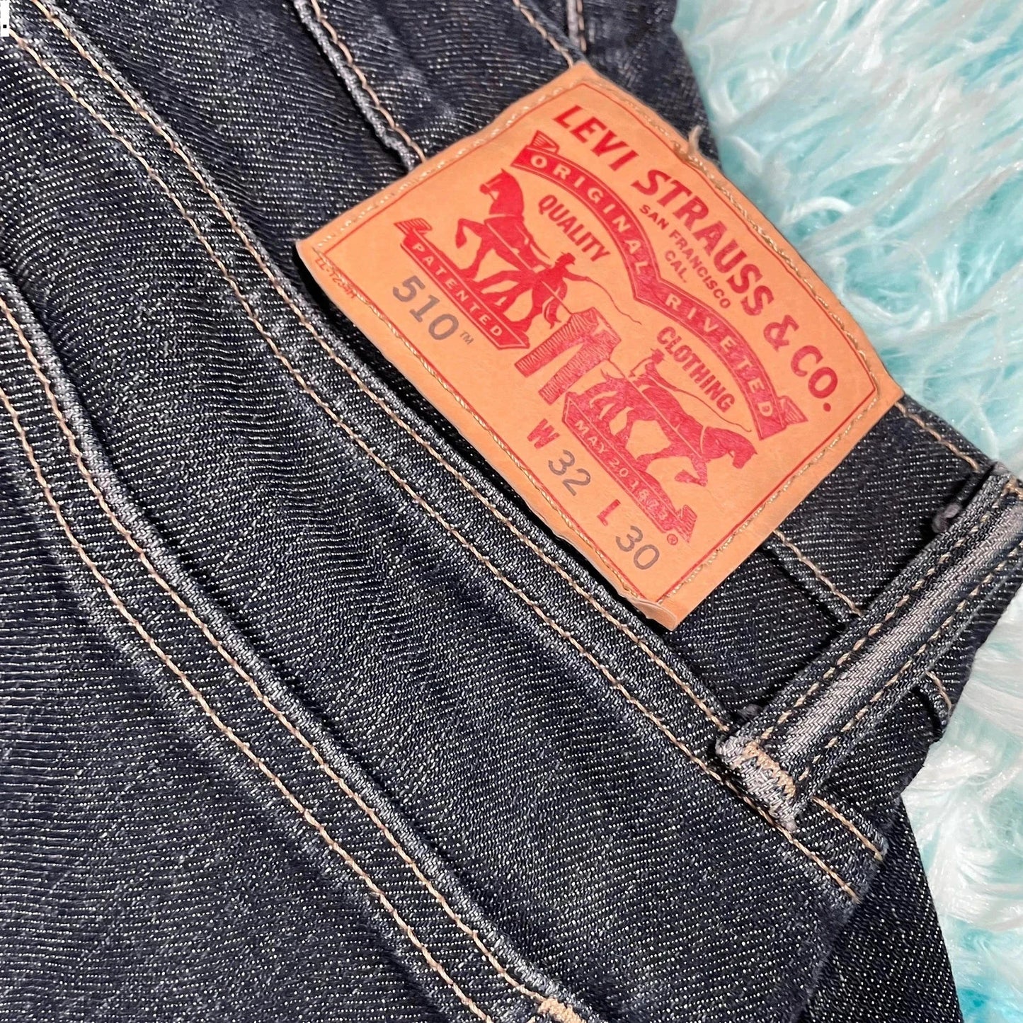 Navy Levi’s 510 Jeans Slim Fit Leg - 32W 30L
