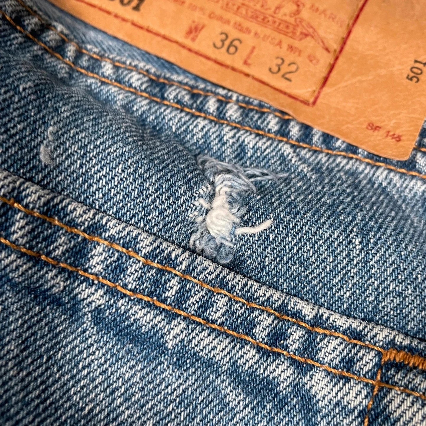 Vintage 90s Blue Levi’s 501 Jeans Straight Leg - W36 L32